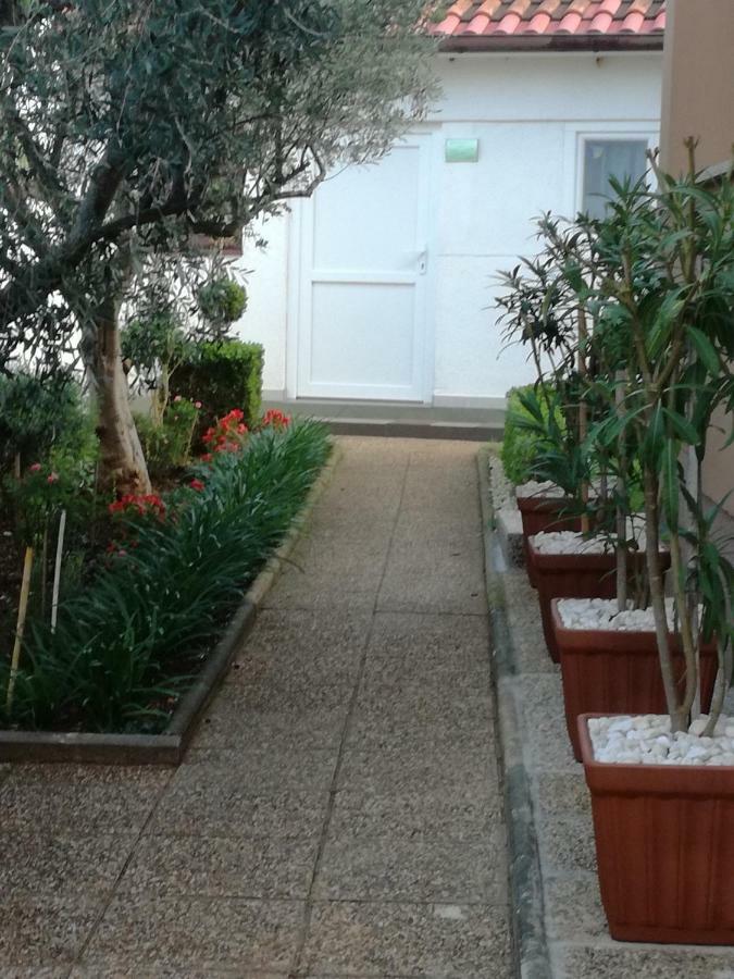 Apartment Mit- Mir Fondole المظهر الخارجي الصورة