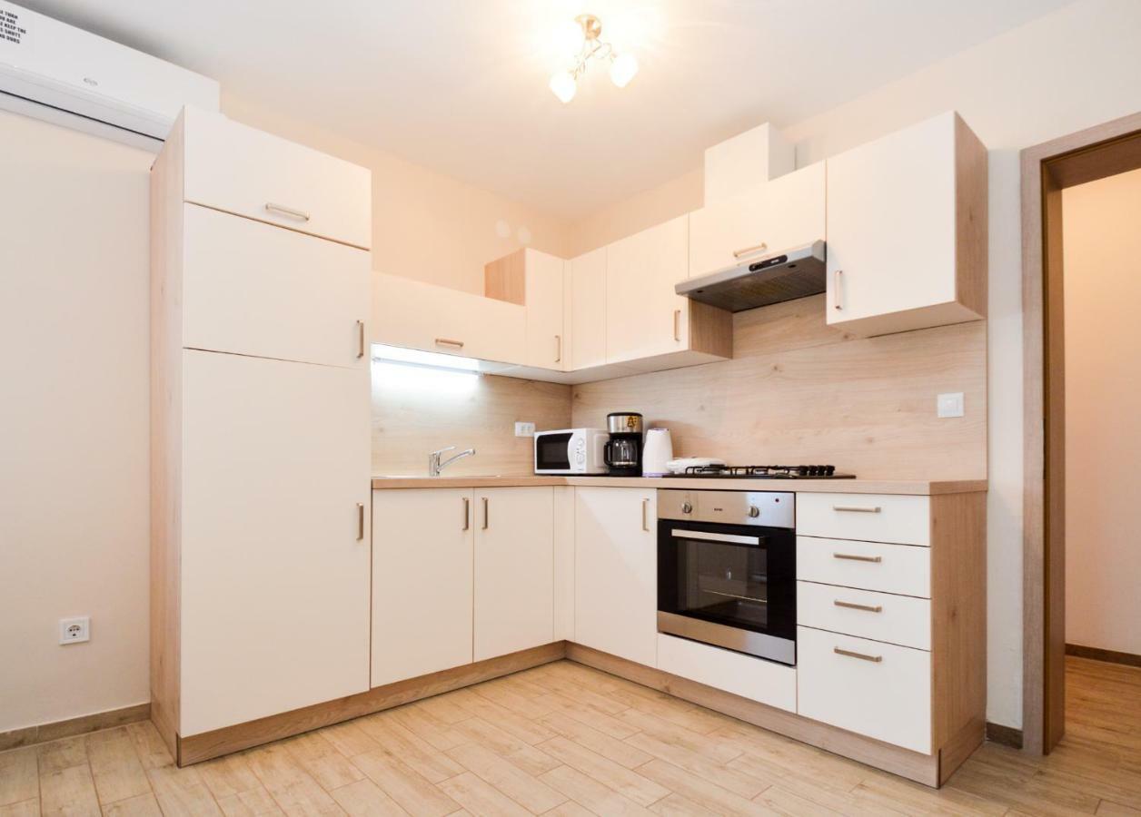 Apartment Mit- Mir Fondole المظهر الخارجي الصورة