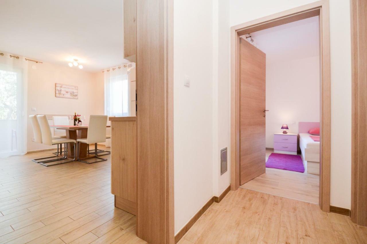 Apartment Mit- Mir Fondole المظهر الخارجي الصورة