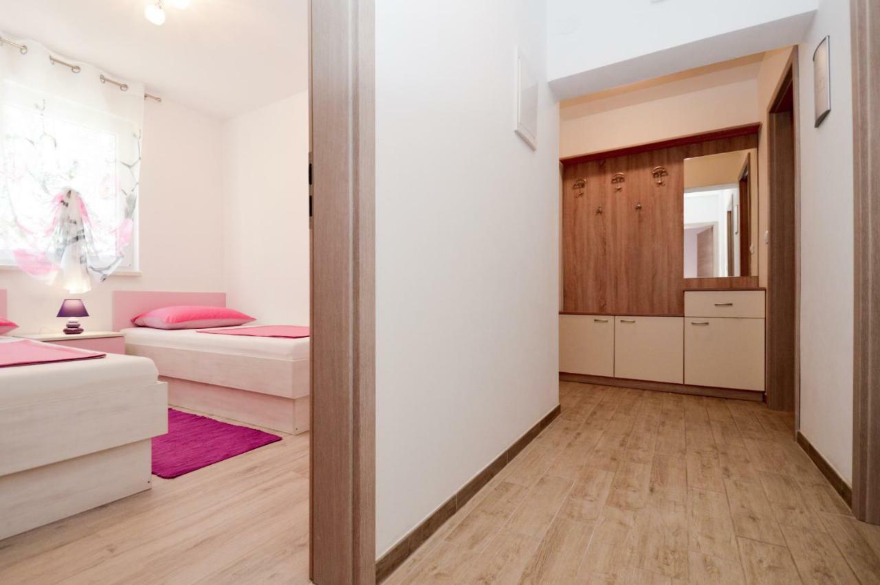 Apartment Mit- Mir Fondole المظهر الخارجي الصورة