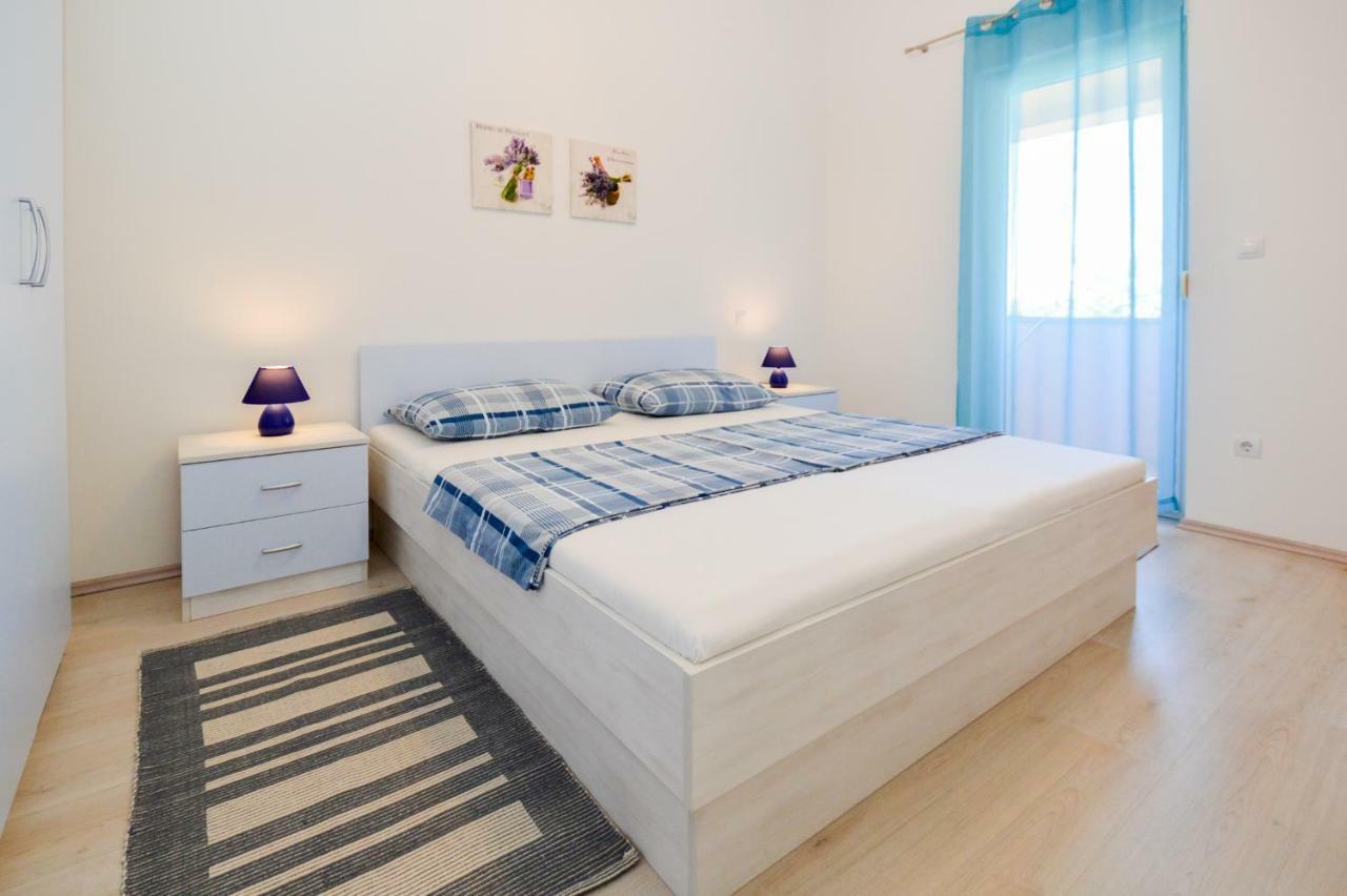 Apartment Mit- Mir Fondole المظهر الخارجي الصورة