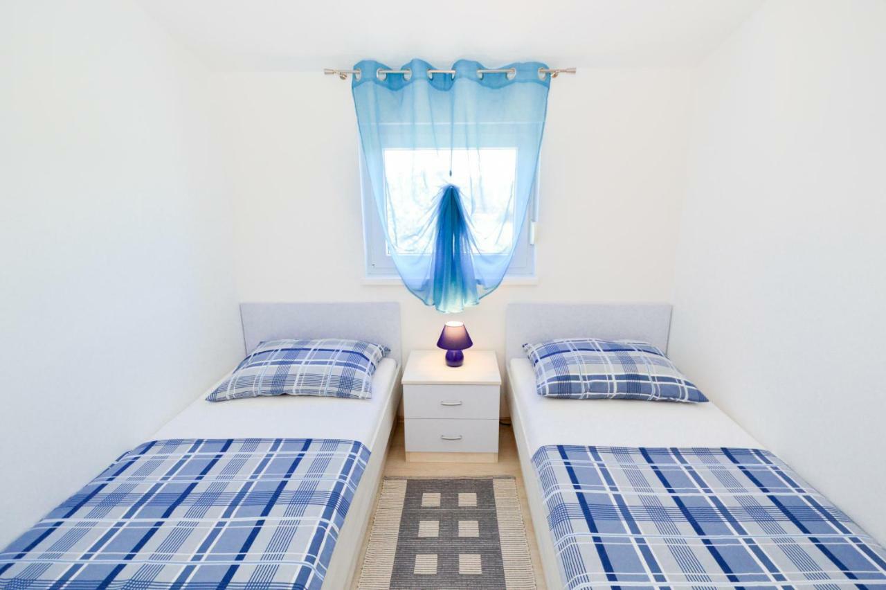Apartment Mit- Mir Fondole المظهر الخارجي الصورة