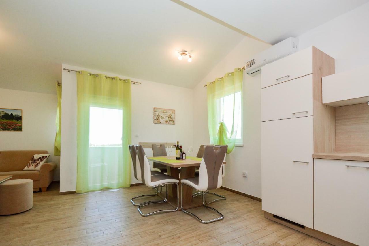 Apartment Mit- Mir Fondole المظهر الخارجي الصورة