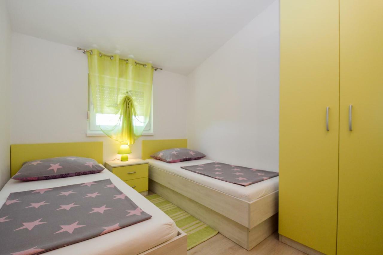 Apartment Mit- Mir Fondole المظهر الخارجي الصورة