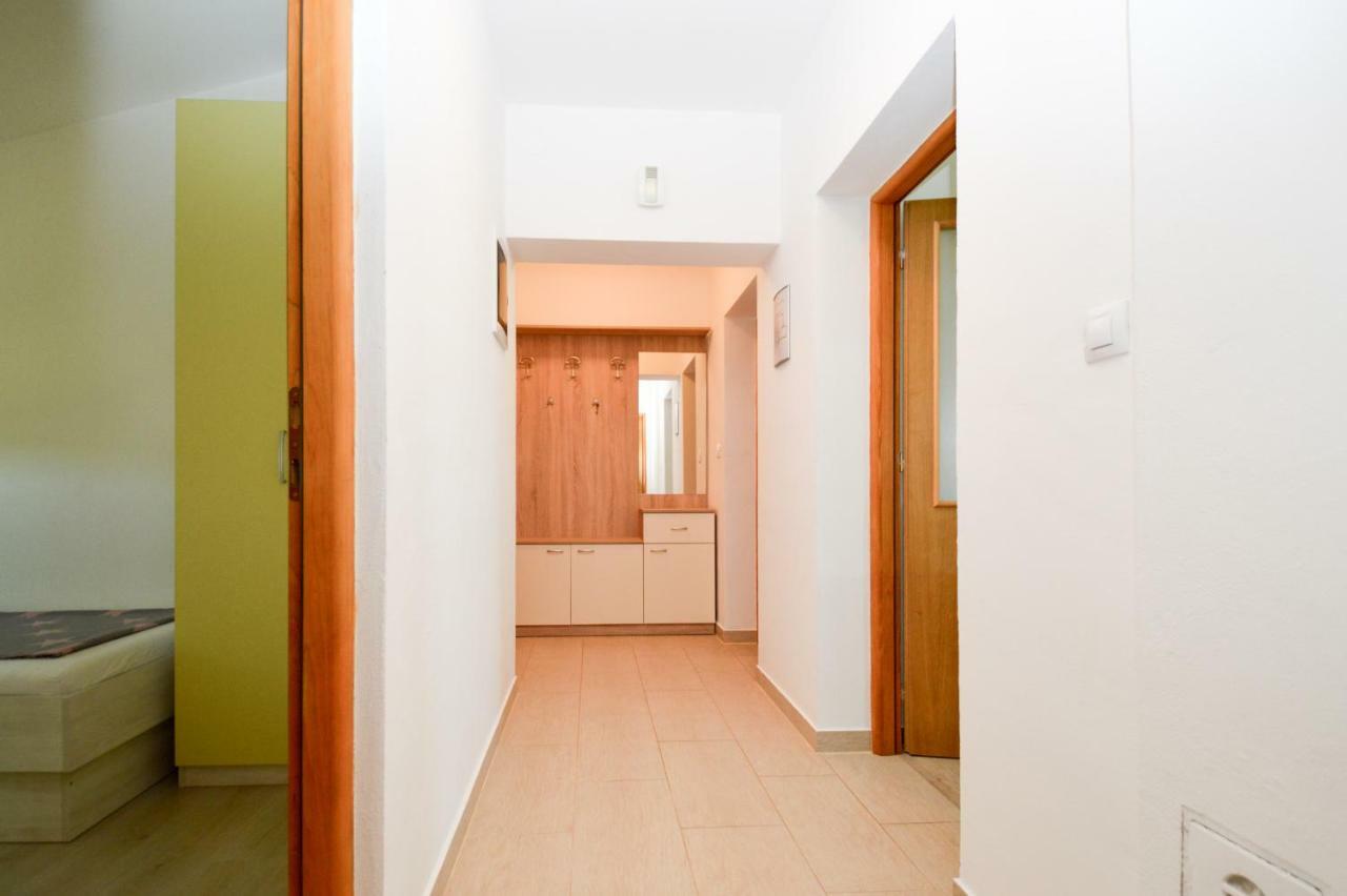 Apartment Mit- Mir Fondole المظهر الخارجي الصورة