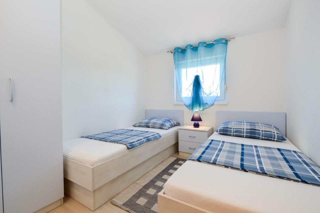 Apartment Mit- Mir Fondole المظهر الخارجي الصورة